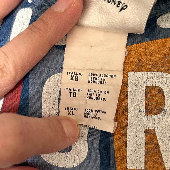 Walt Disney World Vintage 2000s Y2K Mickey Mouse T-Shirt, size Large - Picture 7 of 9